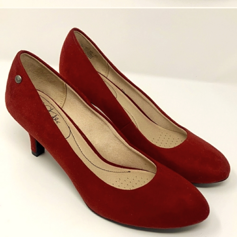 Life Stride Soft System Wine Parigi Suede 2.75” Heels 9.5